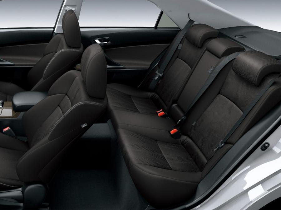  Toyota Mark X 250 G 2012 года  (фото 3 из 5)